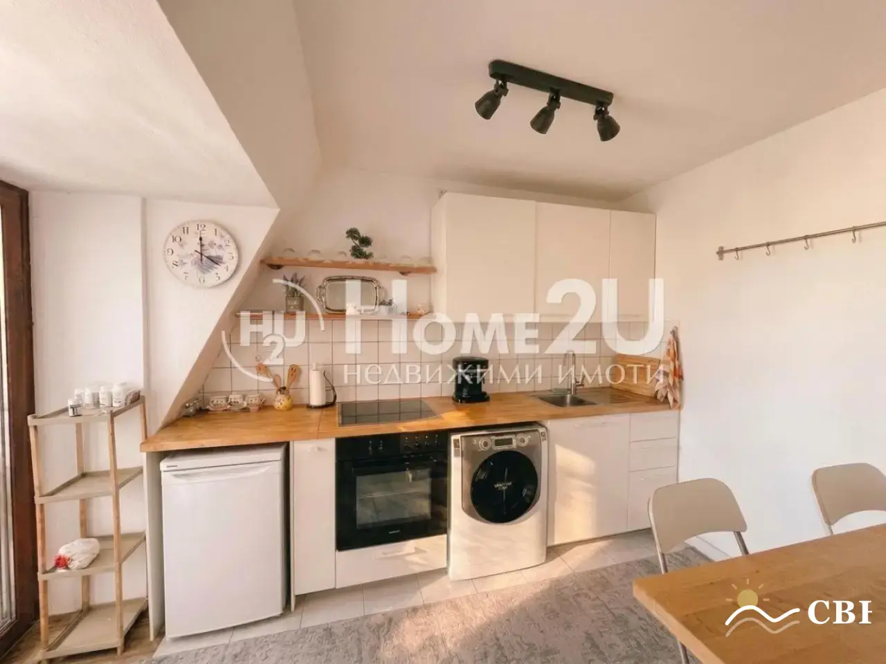 Apartment, 2-room, 60 m², in Burgas. Photo 2 of 5. Burgas, Black Sea, Bulgaria. Cheap Beach Holiday.