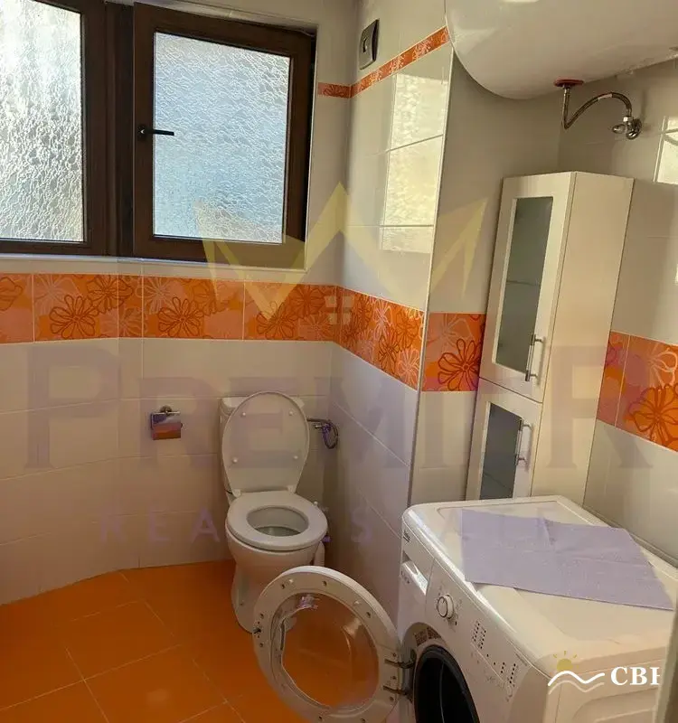 Apartment, 3-room, 110 m², in Varna. Photo 6 of 8. Varna, Black Sea, Bulgaria. Cheap Beach Holiday.