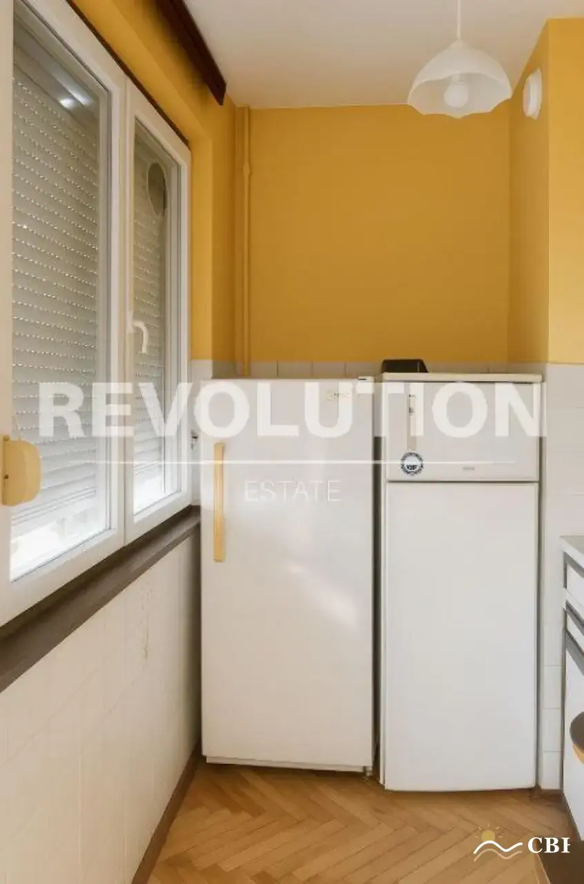 Apartment, 2-room, 76 m², in Varna. Photo 3 of 7. Varna, Black Sea, Bulgaria. Cheap Beach Holiday.