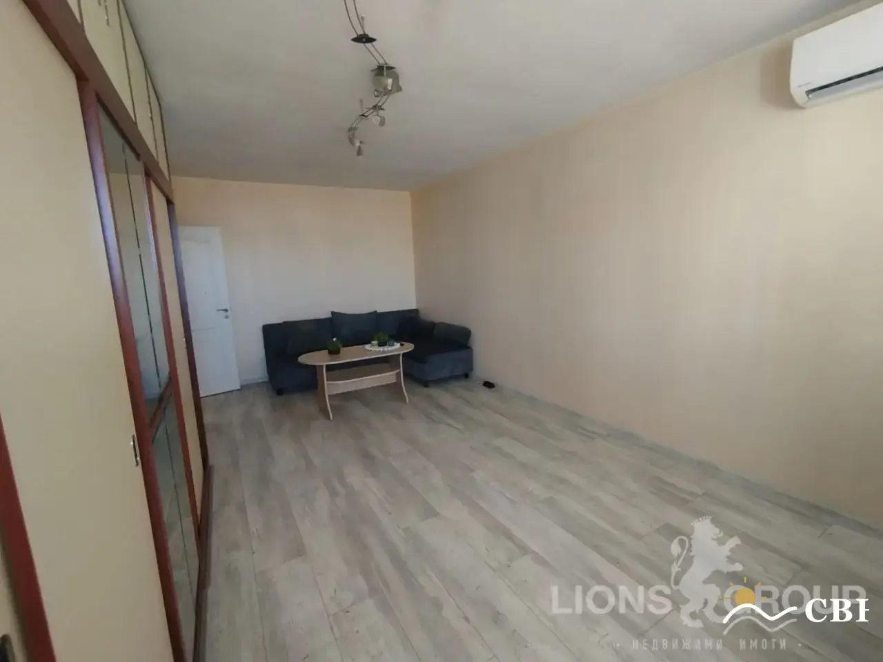 Apartment, 3-room, 65 m², in Varna. Photo 6 of 16. Varna, Black Sea, Bulgaria. Cheap Beach Holiday.