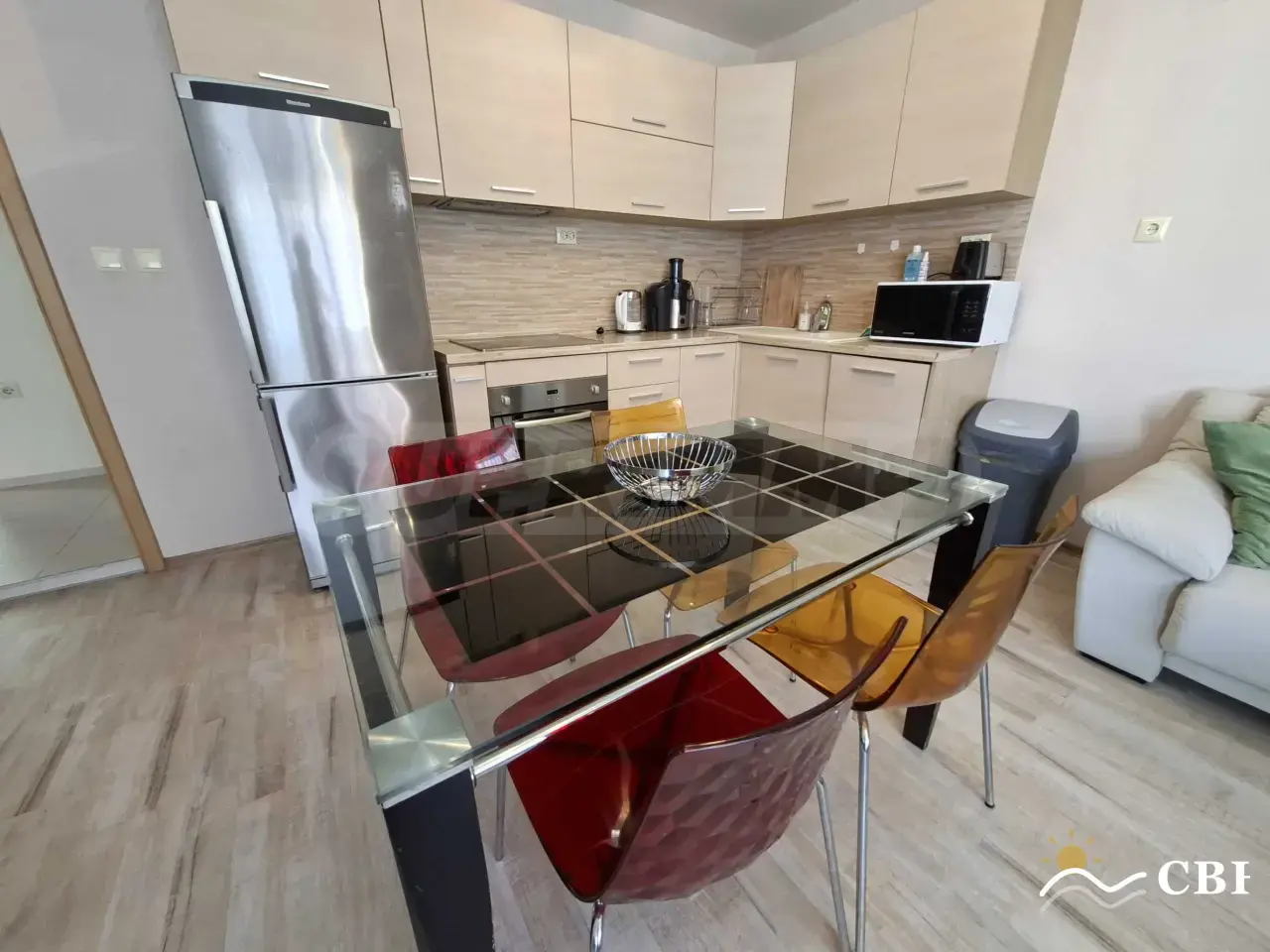 Apartment, 3-room, 98 m², in Varna. Photo 7 of 16. Varna, Black Sea, Bulgaria. Cheap Beach Holiday.
