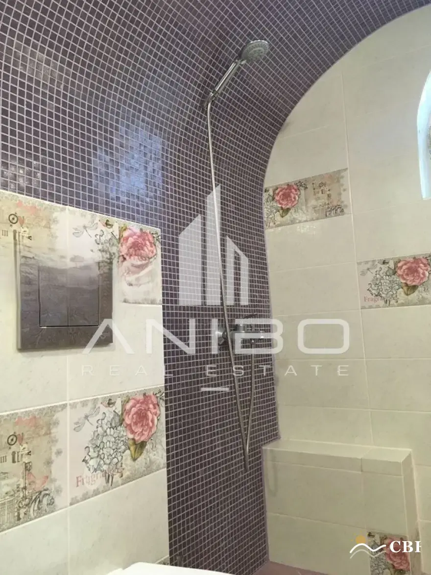 Apartment, 4-room, 110 m², in Varna. Photo 9 of 10. Varna, Black Sea, Bulgaria. Cheap Beach Holiday.