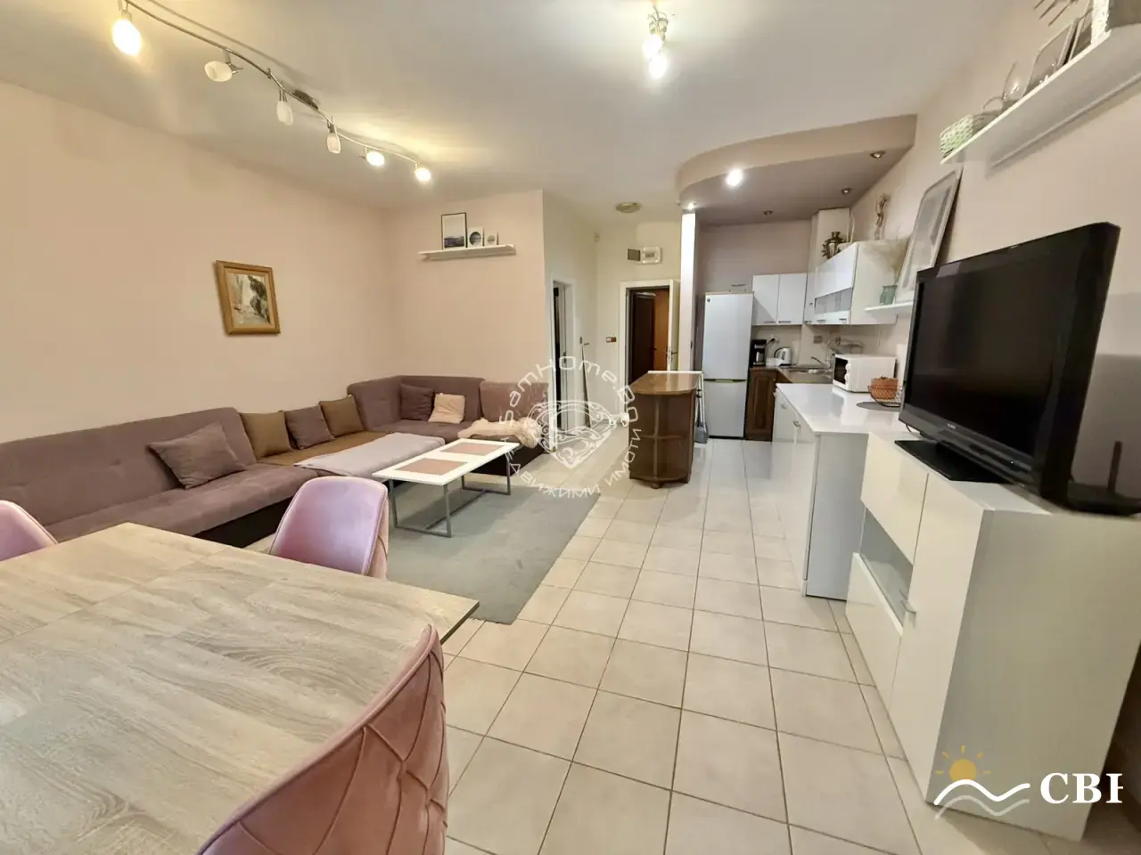 Apartment, 1-room, 120 m², in Varna. Photo 6 of 16. Varna, Black Sea, Bulgaria. Cheap Beach Holiday.