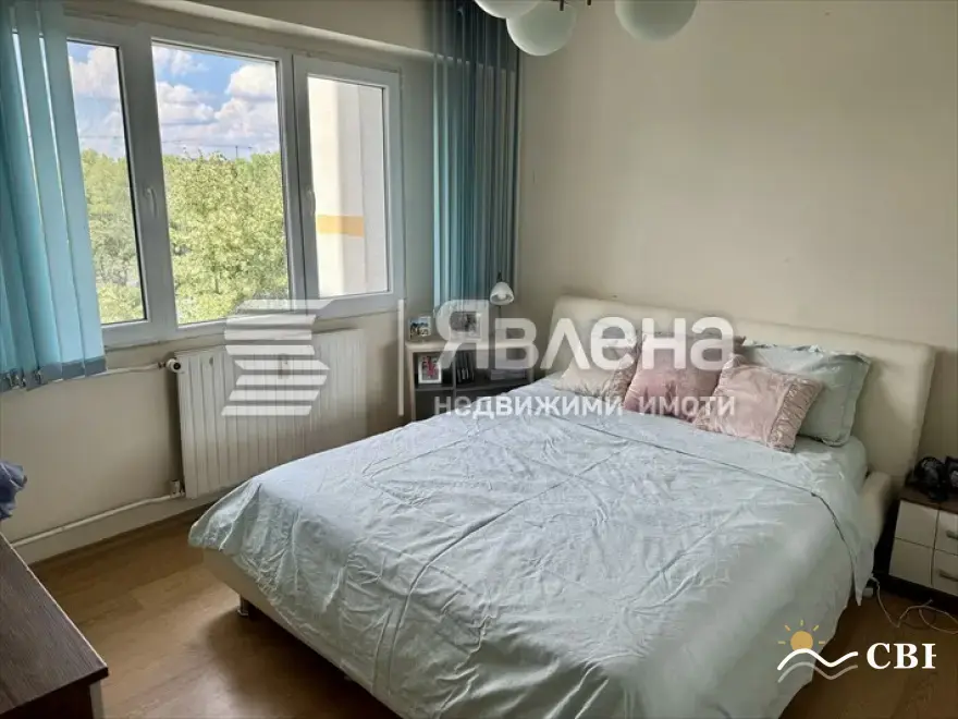 Apartment, 3-room, 65 m², in Burgas. Photo 8 of 10. Burgas, Black Sea, Bulgaria. Cheap Beach Holiday.
