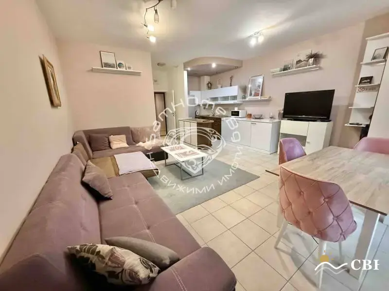 Apartment, 1-room, 120 m², in Varna. Photo 4 of 16. Varna, Black Sea, Bulgaria. Cheap Beach Holiday.