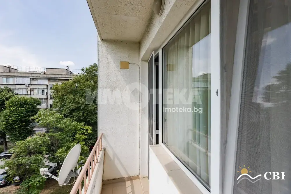 Apartment, 3-room, 90 m², in Varna. Photo 5 of 16. Varna, Black Sea, Bulgaria. Cheap Beach Holiday.