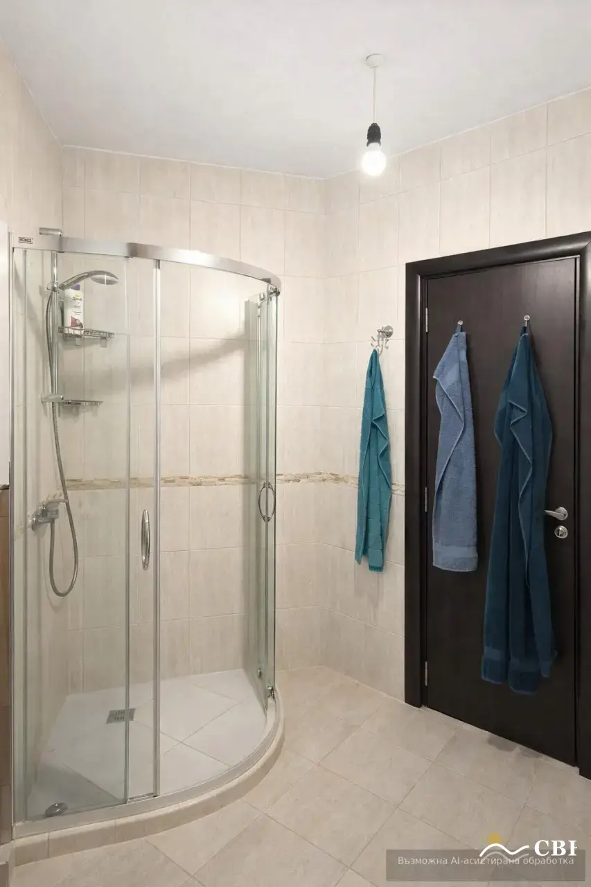 Apartment, 3-room, 82 m², in Varna. Photo 8 of 9. Varna, Black Sea, Bulgaria. Cheap Beach Holiday.