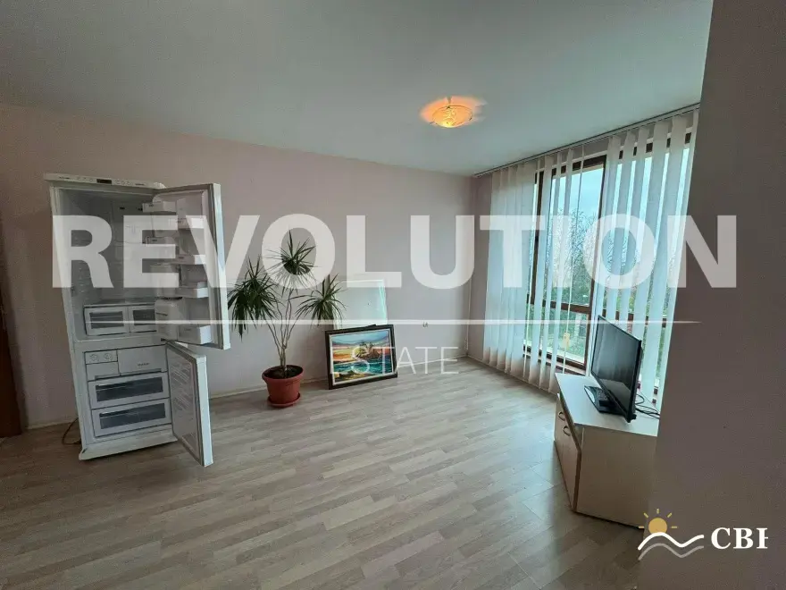 Apartment, 3-room, 80 m², in Varna. Photo 3 of 8. Varna, Black Sea, Bulgaria. Cheap Beach Holiday.