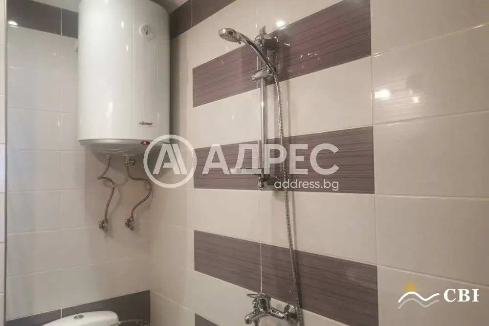 Apartment, 2-room, 65 m², in Burgas. Photo 8 of 11. Burgas, Black Sea, Bulgaria. Cheap Beach Holiday.