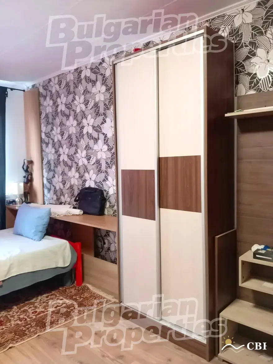 Apartment, 4-room, 97 m², in Varna. Photo 6 of 11. Varna, Black Sea, Bulgaria. Cheap Beach Holiday.