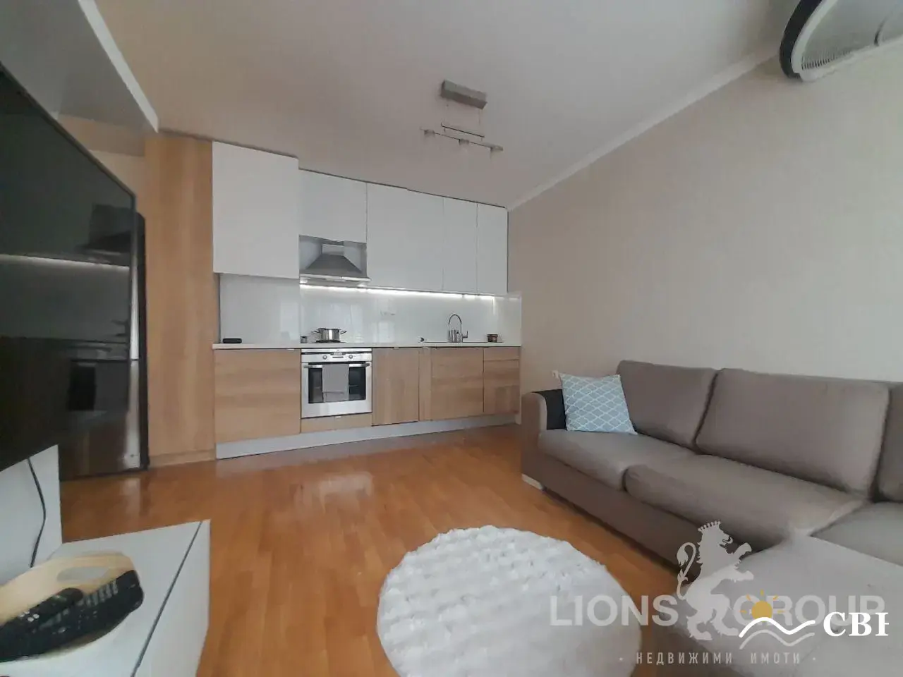 Apartment, 3-room, 80 m², in Varna. Photo 1 of 16. Varna, Black Sea, Bulgaria. Cheap Beach Holiday.