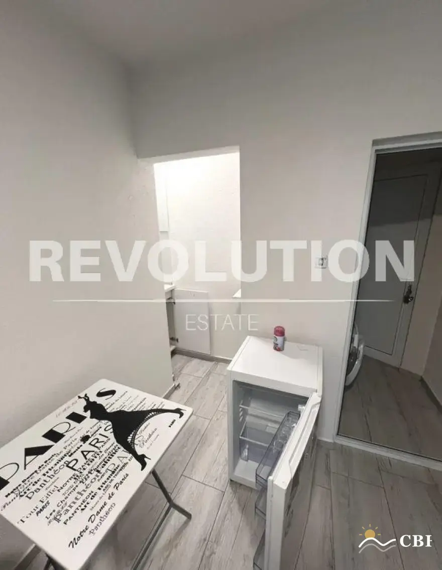 Apartment, 1-room, 18 m², in Varna. Photo 3 of 5. Varna, Black Sea, Bulgaria. Cheap Beach Holiday.