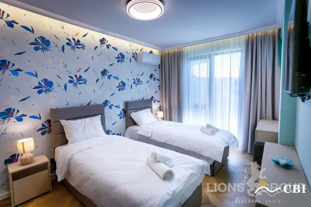 Apartment, 3-room, 110 m², in Varna. Photo 5 of 13. Varna, Black Sea, Bulgaria. Cheap Beach Holiday.