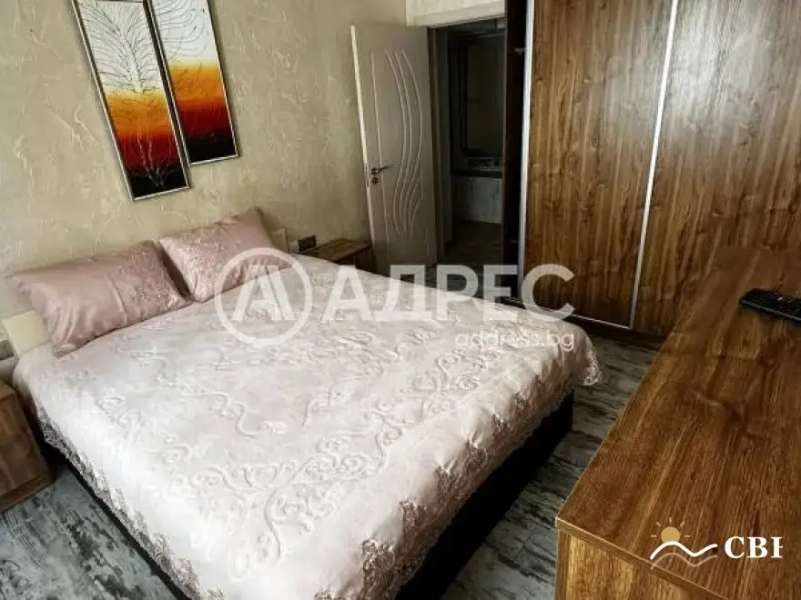 Apartment, 2-room, 70 m², in Burgas. Photo 3 of 11. Burgas, Black Sea, Bulgaria. Cheap Beach Holiday.