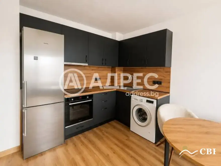 Apartment, 2-room, 65 m², in Izgrev. Photo 3 of 5. Izgrev, Black Sea, Bulgaria. Cheap Beach Holiday.