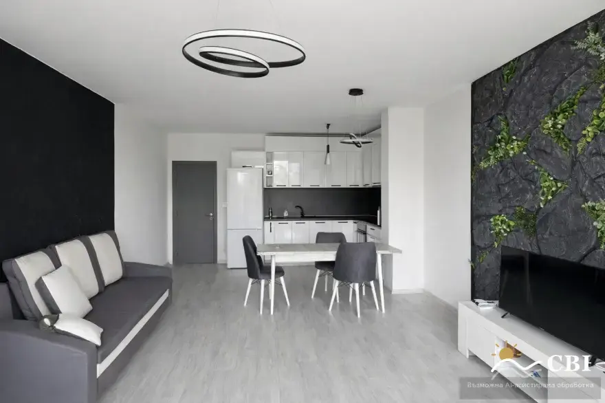 Apartment, 4-room, 165 m², in Varna. Photo 1 of 8. Varna, Black Sea, Bulgaria. Cheap Beach Holiday.