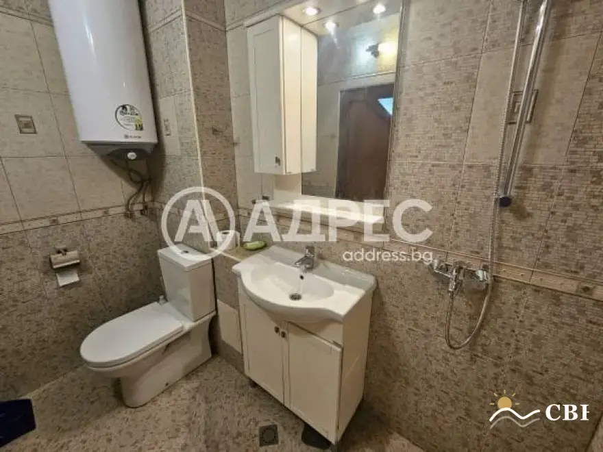 Apartment, 3-room, 70 m², in Varna. Photo 8 of 11. Varna, Black Sea, Bulgaria. Cheap Beach Holiday.