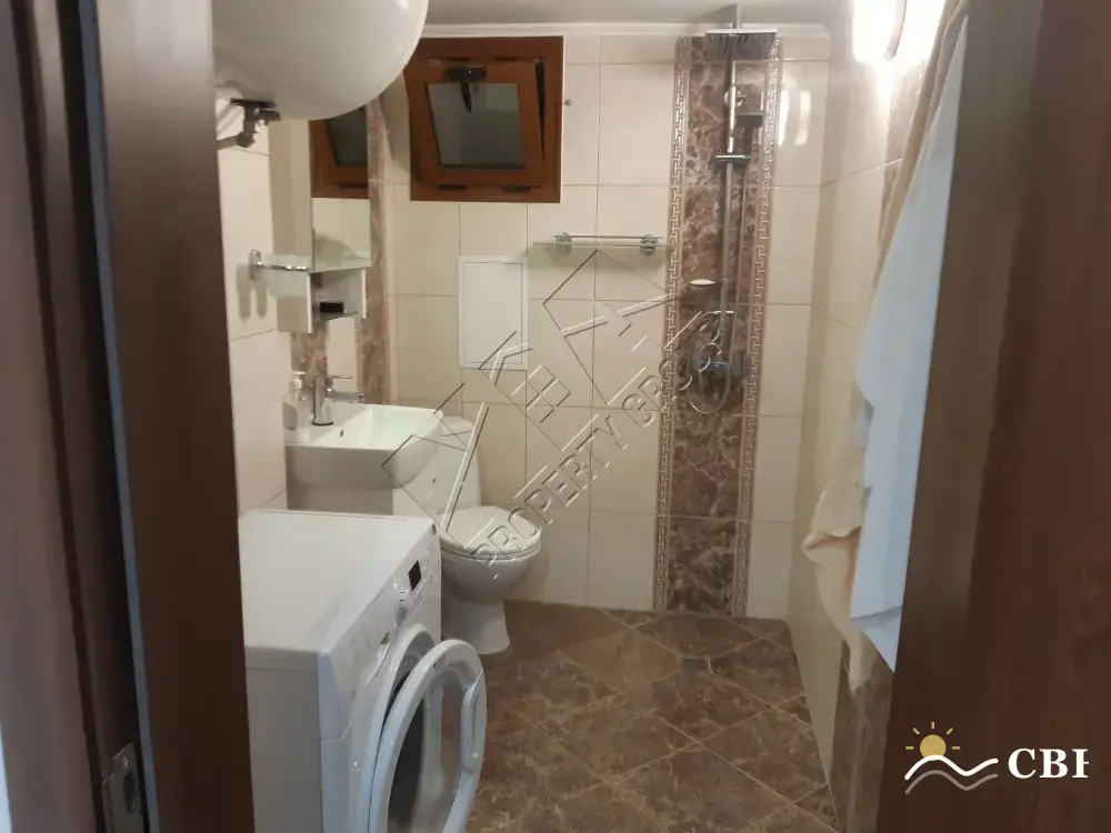 Apartment, 2-room, 60 m², in Burgas. Photo 6 of 11. Burgas, Black Sea, Bulgaria. Cheap Beach Holiday.