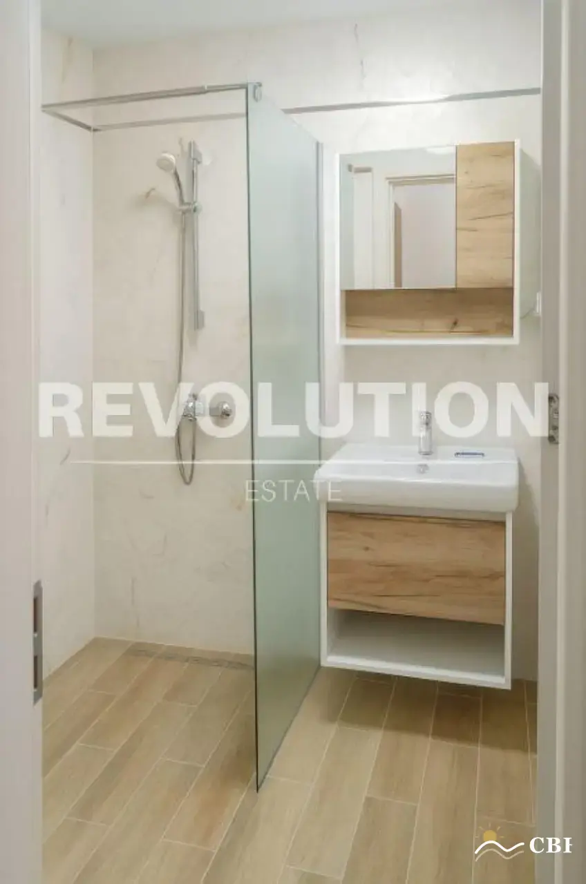Apartment, 3-room, 85 m², in Varna. Photo 6 of 7. Varna, Black Sea, Bulgaria. Cheap Beach Holiday.