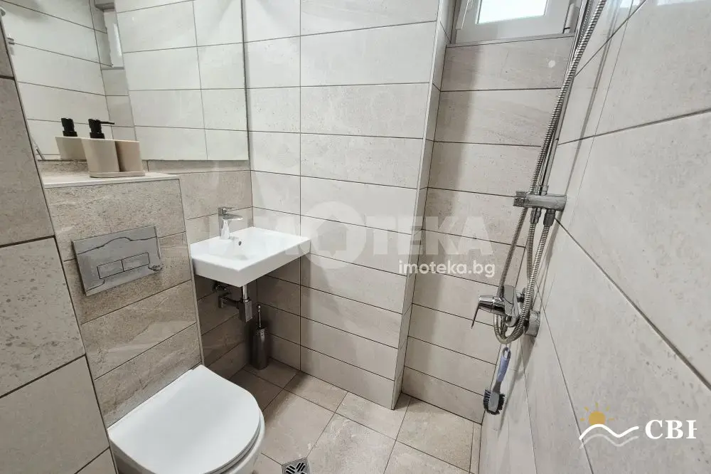 Apartment, 1-room, 40 m², in Varna. Photo 8 of 9. Varna, Black Sea, Bulgaria. Cheap Beach Holiday.