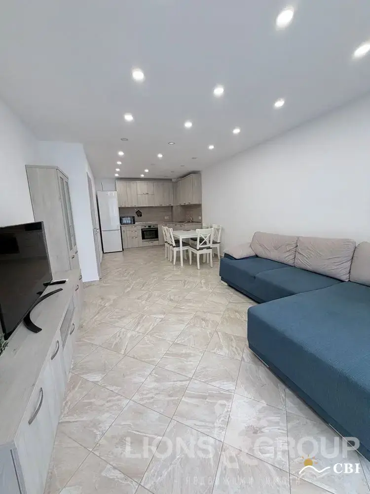 Apartment, 2-room, 77 m², in St. St. Konstantin and Elena. Photo 2 of 11. St. St. Konstantin and Elena, Black Sea, Bulgaria. Cheap Beach Holiday.