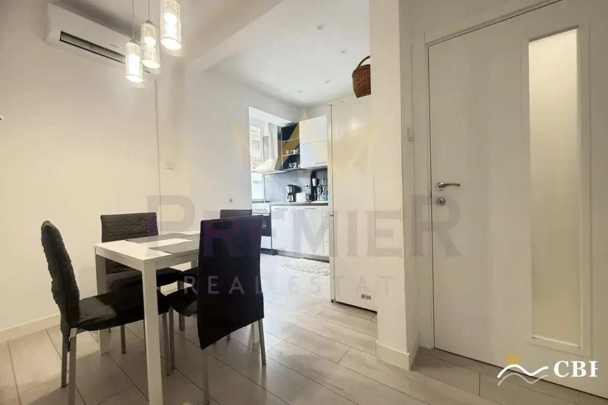 Apartment, 4-room, 85 m², in Varna. Photo 4 of 16. Varna, Black Sea, Bulgaria. Cheap Beach Holiday.
