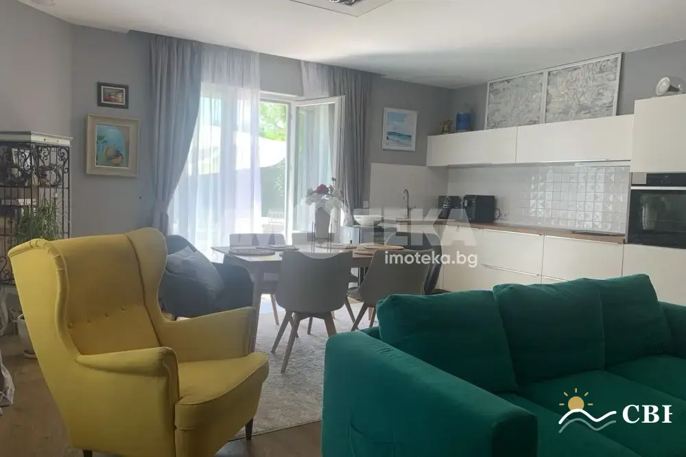House, 1-room, 150 m², in Vinitsa. Photo 9 of 15. Vinitsa, Black Sea, Bulgaria. Cheap Beach Holiday.