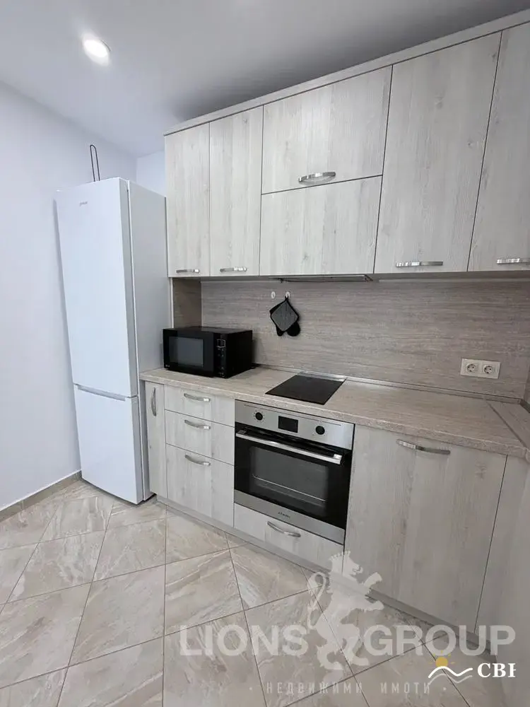 Apartment, 2-room, 77 m², in St. St. Konstantin and Elena. Photo 4 of 11. St. St. Konstantin and Elena, Black Sea, Bulgaria. Cheap Beach Holiday.