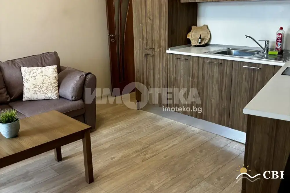 Apartment, 3-room, 82 m², in Varna. Photo 4 of 14. Varna, Black Sea, Bulgaria. Cheap Beach Holiday.