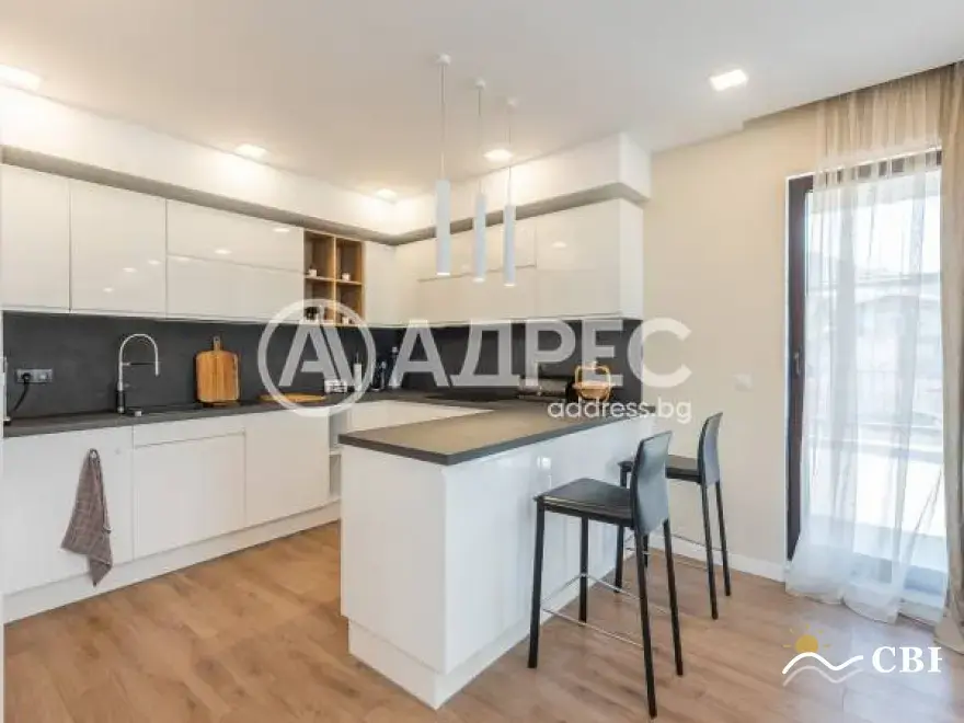 Apartment, 1-room, 233 m², in Varna. Photo 4 of 16. Varna, Black Sea, Bulgaria. Cheap Beach Holiday.