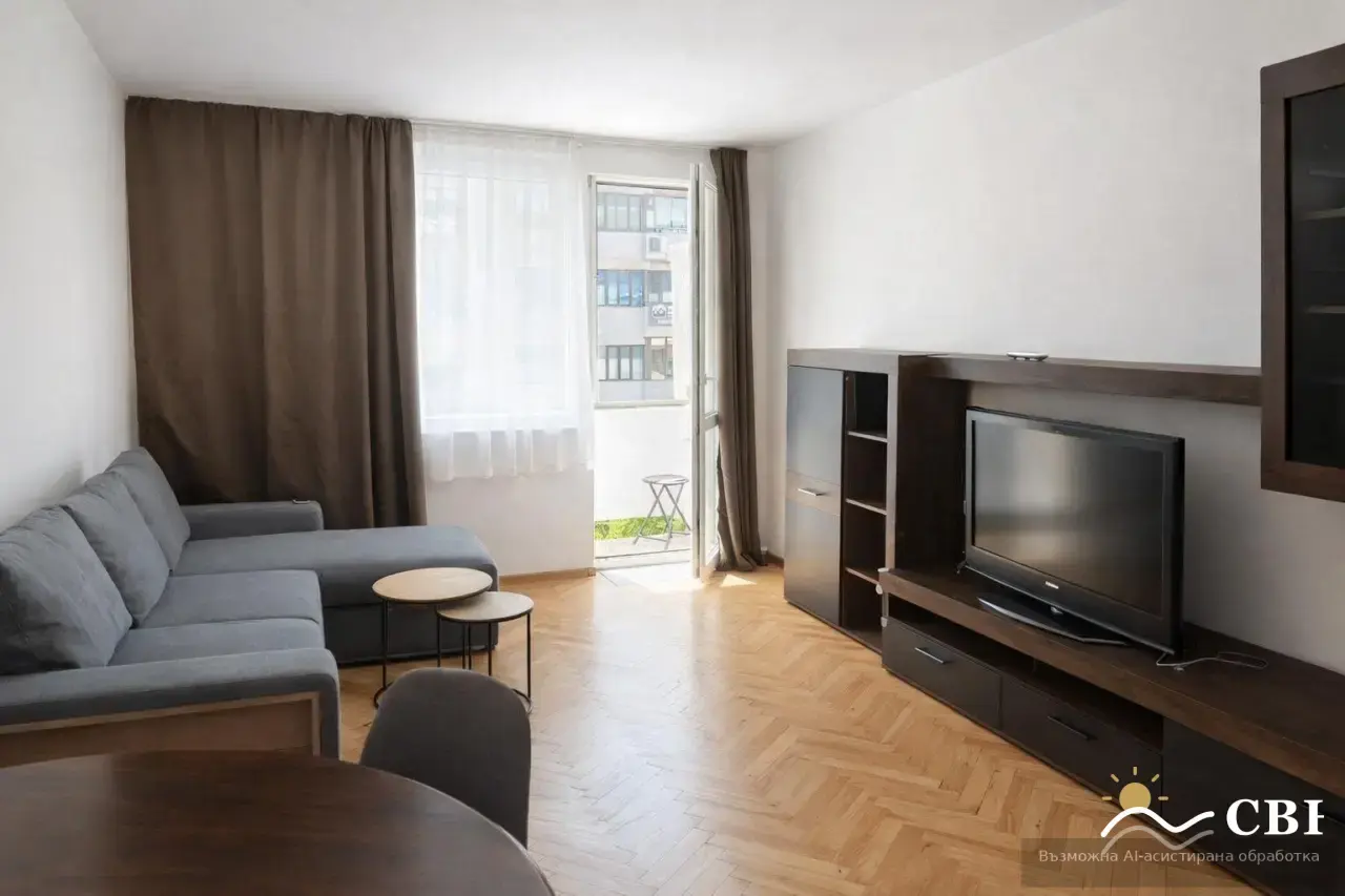 Apartment, 3-room, 70 m², in Varna. Photo 1 of 6. Varna, Black Sea, Bulgaria. Cheap Beach Holiday.