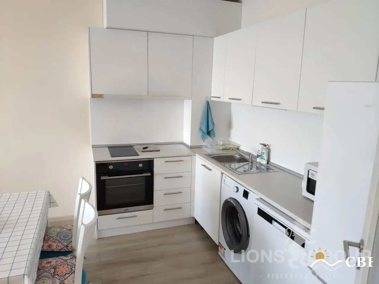 Apartment, 2-room, 71 m², in Varna. Photo 2 of 7. Varna, Black Sea, Bulgaria. Cheap Beach Holiday.
