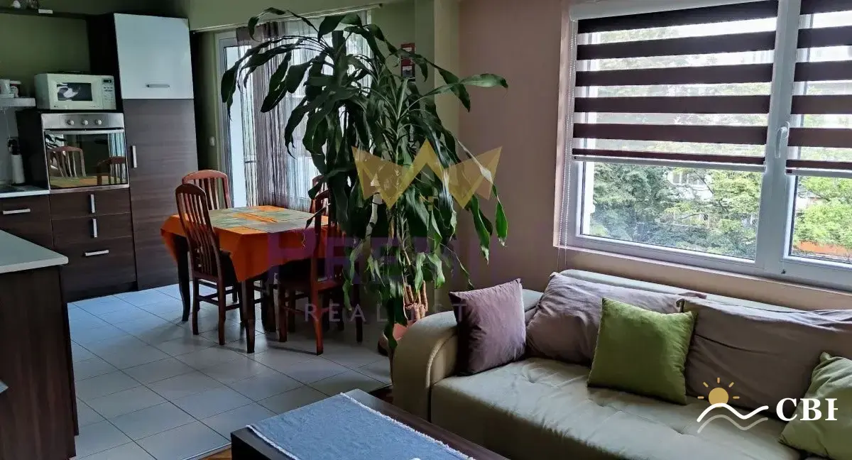 Apartment, 3-room, 86 m², in Varna. Photo 5 of 12. Varna, Black Sea, Bulgaria. Cheap Beach Holiday.