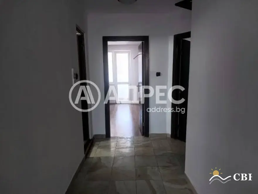 Apartment, 3-room, 100 m², in Burgas. Photo 8 of 8. Burgas, Black Sea, Bulgaria. Cheap Beach Holiday.