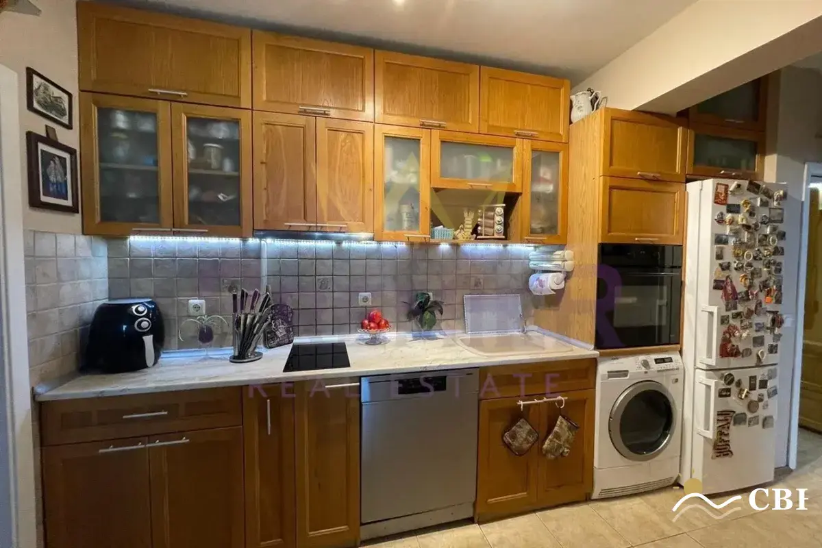Apartment, 3-room, 65 m², in Varna. Photo 2 of 16. Varna, Black Sea, Bulgaria. Cheap Beach Holiday.