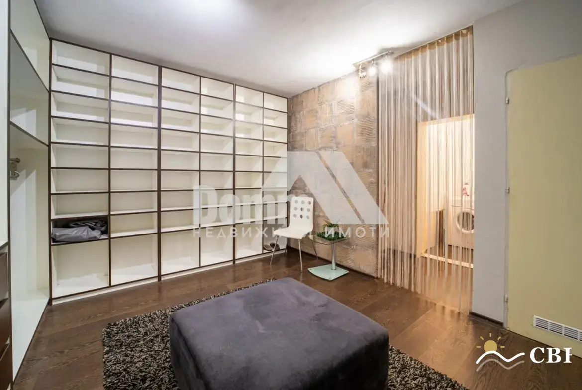 Apartment, 3-room, 109 m², in Varna. Photo 5 of 16. Varna, Black Sea, Bulgaria. Cheap Beach Holiday.