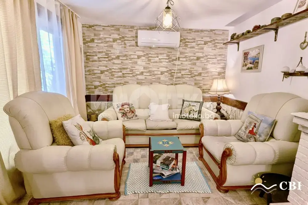 House, 1-room, 150 m², in Varna. Photo 3 of 15. Varna, Black Sea, Bulgaria. Cheap Beach Holiday.