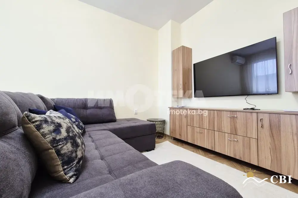 Apartment, 3-room, 80 m², in Varna. Photo 2 of 16. Varna, Black Sea, Bulgaria. Cheap Beach Holiday.