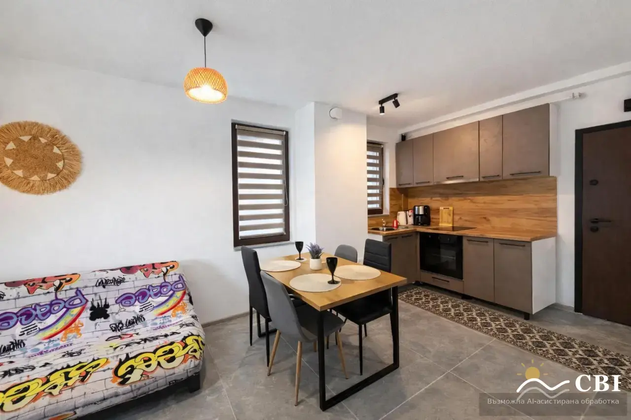 Apartment, 2-room, 60 m², in Burgas. Photo 3 of 8. Burgas, Black Sea, Bulgaria. Cheap Beach Holiday.