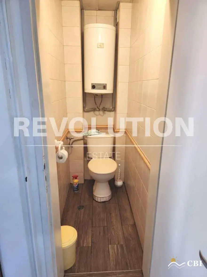 Apartment, 3-room, 78 m², in Varna. Photo 6 of 8. Varna, Black Sea, Bulgaria. Cheap Beach Holiday.