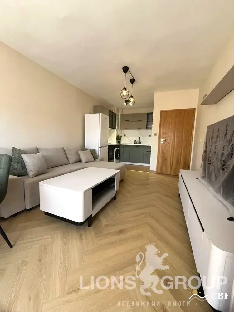 Apartment, 2-room, 70 m², in Varna. Photo 8 of 9. Varna, Black Sea, Bulgaria. Cheap Beach Holiday.