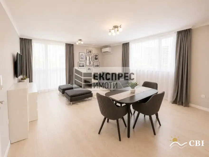 Apartment, 3-room, 130 m², in Varna. Photo 3 of 7. Varna, Black Sea, Bulgaria. Cheap Beach Holiday.